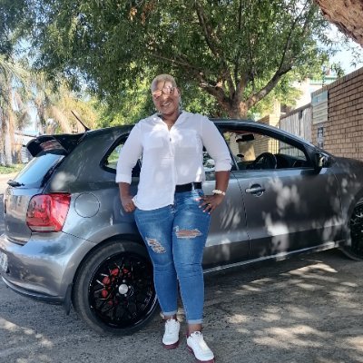 Leeheza29's profile picture. 