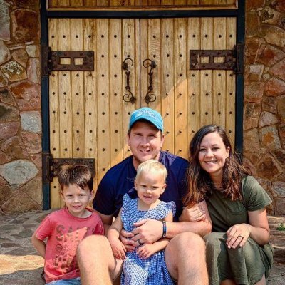 Grant_von_Berg's profile picture. Husband | Father | Sports Fan | Gamer