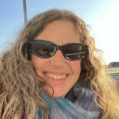 For Kamala’s Vice President! Biologist, journalist, photographer, bioinformatician. Black people were here first. Treasurer for MWS and Ji’Aires WG