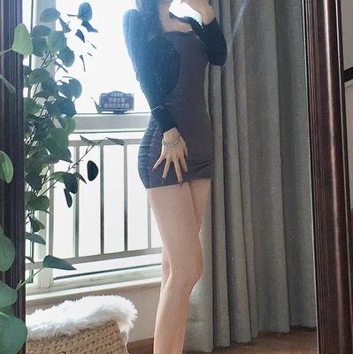 よるしくお願いします。私は留学生で22歳です。