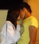 akela q com o tempo foi aprendendo o significado do amor... com a ajuda do meu lindo ♥ Leandro ♥