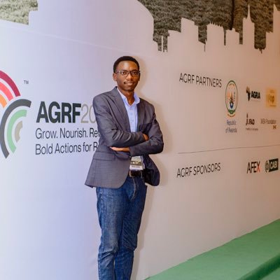 Agricultural engineer | digital marketing & e-commerce| customer-service rep | people operation manager | sales associate #Agriculture #barca🔴🟣 #foodsystem