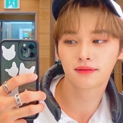 stay歴3年 05 🚹 🐰#Leeknow #straykids #ナムジャstay 受験勉強