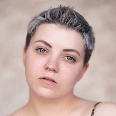 Actor. Artist. 26. Non Binary. Agent @Shelley_b_mgt.  Juniper in Xenoblade Chronicles 3. 
South Wales Roots. IG: @lillyhartactor