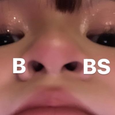 VakarianLili's profile picture. hi,I'm shy but wow fuck you ✨