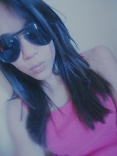 twitter novo, o @yasminlr__ foi hackeado ):