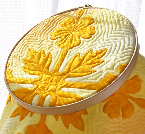 Mahaloha_Quilt's profile picture. ハワイアンキルトに憧れて、講師資格を取得後、教室を開講。
ネコちゃん大好き。小動物も！
現在、バッグ作りに夢中。
無言フォロー失礼します。