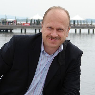 dralkansimsek's profile picture. 