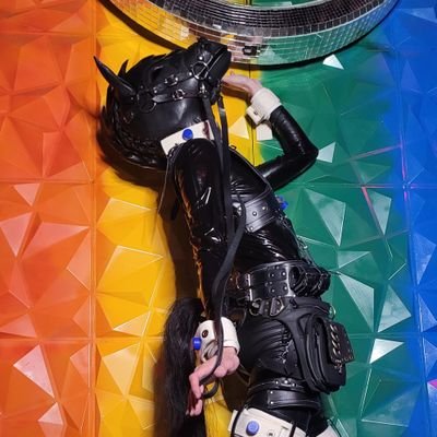 AD of a really annoying fennec. Chastity / BDSM / Breathplay / Rubber / Pony Play / 21+