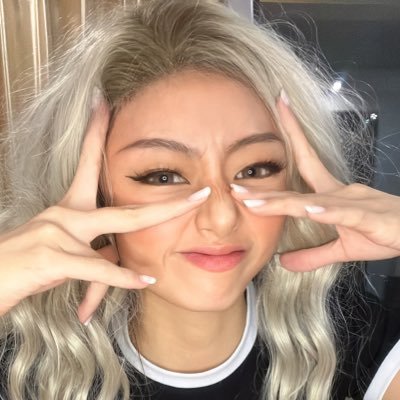 21yrs old 🌸 Collage girl/OF girl 🌺 Korean & Mongolian mixed 💕 https://t.co/l3ayiFM9Ua ❤️‍🔥