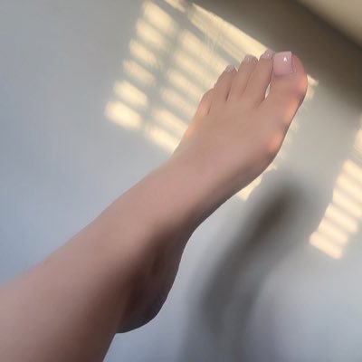 ToniaTootsie's profile picture. find me on feetfinder 🦶 - pics and videos of my pretty tootsies - £ToniaTootsie 😘