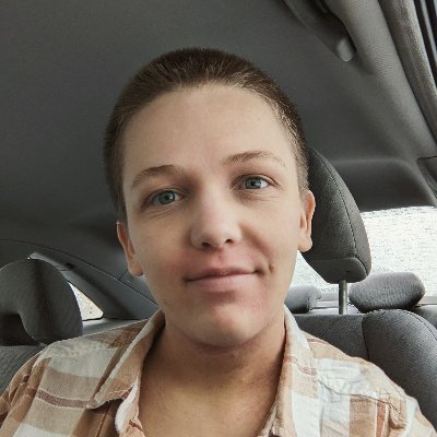 android_amanda's profile picture. 100k downloads