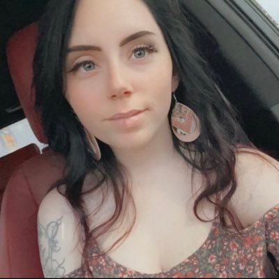 new account to get rid of the creeps 🥲 27. atx. libra. mom 🌻🌷