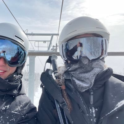 a_tweeting_bird's profile picture. 