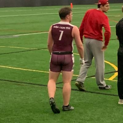 Football/track field C/o 23 5’8 weight:200 #RB/CB/LB/motivated strongly max bench:230 max squat:405max deadlift: 465 40 yard dash-4.58 (1-989-975-8027