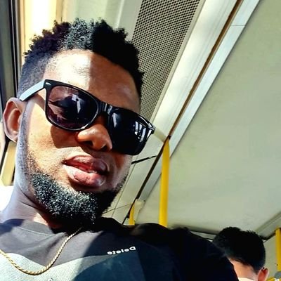 mmiri042's profile picture. 