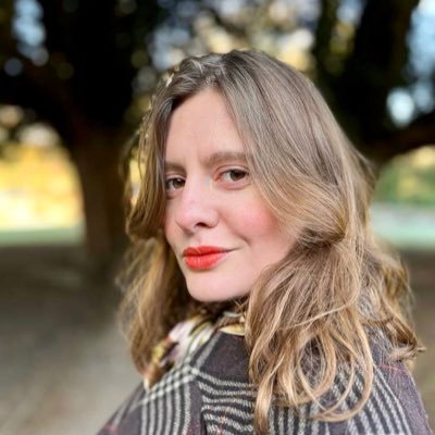 Fashion & folk historian, researcher, artist and writer. Bookish type at @hypatia_trust founder of @TheFolkArchive & co-founder of @the_stone_club #MDANT