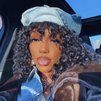 GOD 🙏🏽 Goals . Growing . Glowing ✨ #Aquarius ♒️ Aspire to inspire before we expire ♥️ 10/2016 💙 09/2019 💖 01/2021 💜 #PGHMUA