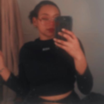 Your favorite 🧡•Artist•Plant Mother🌱 🌻🧚🏿♀️ $tayye79