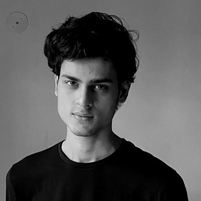 utrshz's profile picture. | Finance | CS