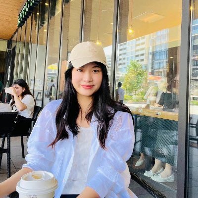 Kimi49814817's profile picture. If you wear things you adore, you look better.