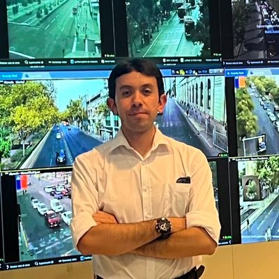 Periodista Transporte Informa RM SIT - UOCT 🚗🚦🚲🚊📻Diplomado en Comunicación Corporativa/ soy la voz del tránsito en @radiocarab 98.1 FM y @biobio 99.7 FM