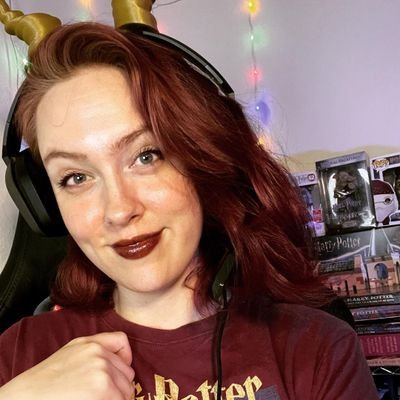 Teresa 😊 Professional Graphics Designer🎨 Working for Twitch Streamers If you want any kind of Streaming Stuff My Dm is always open for you 😊
