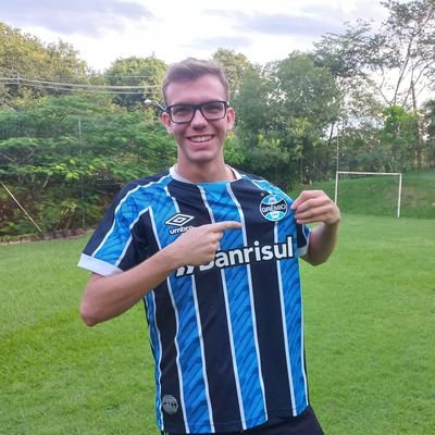 - Estat 021 na Unicamp
- Doutorando em Estatística na Unicamp
- Gremista (90% dos meus tweets são relativos ao Grêmio)