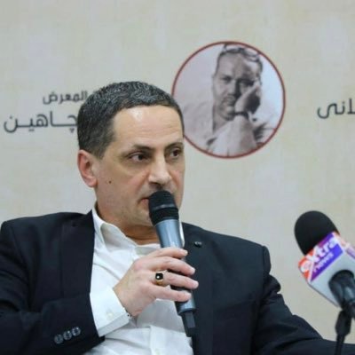 Géopolitologue, Docteur en histoire. Spécialiste du Moyen-Orient. Enseignant, chroniqueur international pour Al Ain et Directeur de la publication Le Diplomate