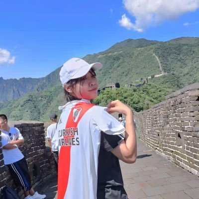 🇨🇳viviendo en 🇪🇸 Hincha de River pa toda la vida 🐔✨