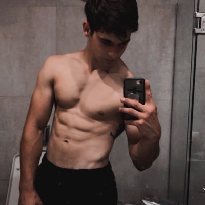 TomiiGattonee's profile picture. GYMRAT🔱