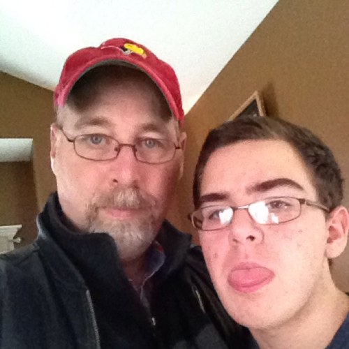 elfstones69's profile picture. Geek, Cubs fan, parent.