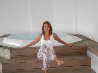 Mel_k84's profile picture. 