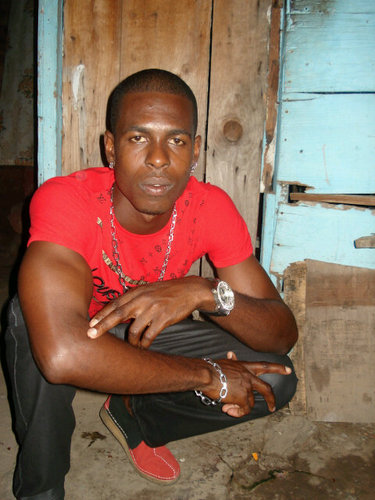 Crazy as hell realest nigga you eva find fun, honest I just tell it like it is. Love life, GOD fearing, love parties BBM Pin 22a0ea1a feel free to add me.☺