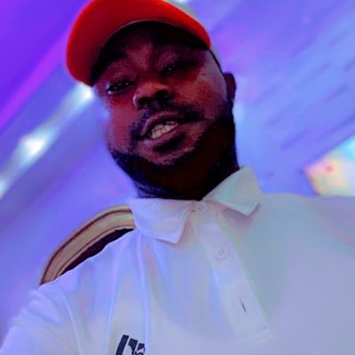 Magicsmile1313's profile picture. Never look down on another man Hustle
