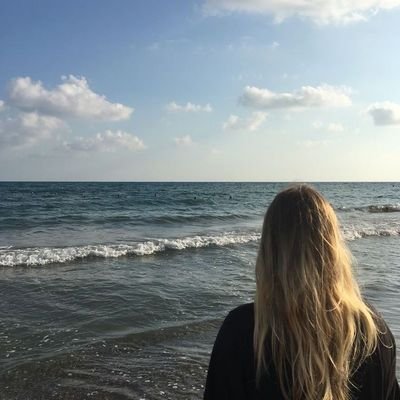 Meu bloquinho de anotações — rabiscando ideias, incomodando o status quo e apoiando revoluções que juram não precisar existir.
