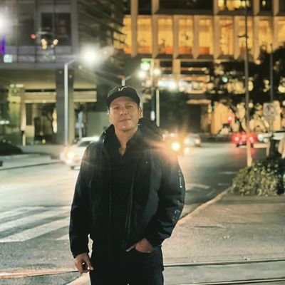 sQarface's profile picture. Lo que sea que diga la gente, es lo que no soy... // Whatever people say I am, that's what I'm not...