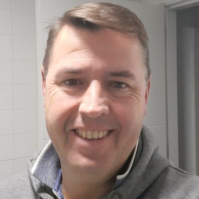 Manuel_Gut_Ara's profile picture. Si no me conoces, ¿por qué me sigues?