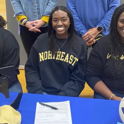 adair_skyla's profile picture. NEMCC commit 🏐🖤💛