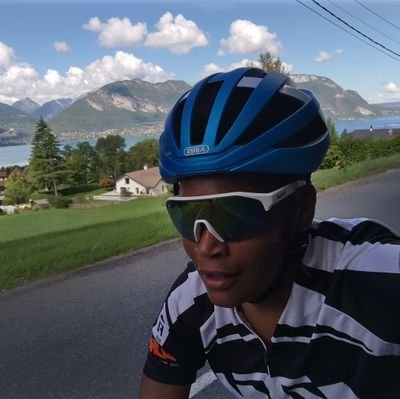 software engineer #SportAddict, #MotorBiker ✌, #GeekyStuff, Eclectic #MusicLover, #AFOL, #BabyTriathlete
Pro stuff 👉 @steph_baltus