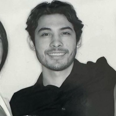 JcSquared63's profile picture. . 333