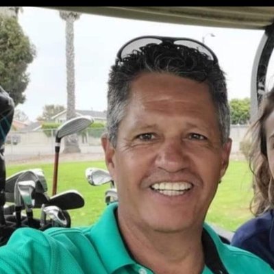 JZipey's profile picture. All I want for Christmas is a  Competent President. Liberal voters to have a brain. And for people to know the difference between a man and a woman.