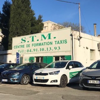 Le Syndicat des Taxis Marseillais et de Provence a vu le jour dans les années 1926, pour défendre les intérêts des taxis gravement menacés à cette époque.