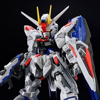 オートバイ好きです(^^) ガンダム、ロボット系プラモデル全般、アニメ、ゲーム好きです(*^^*)よかったら仲良くしてください😁悩みは片頭痛持ちです、プラス腰痛もあります(-.-;)y-