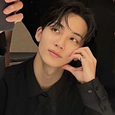 gabriella 98’ ✨🌙 Jeonghan’s long hair enthusiast. @pledis_17