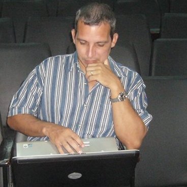Máster en Ciencias de la Comunicación 🎙 Hipermedia 🌐 Especialista de la @Radio_Cubana 📻 Editor web Redes sociales @RadioRelojCuba 🇨🇺 #Cuba ☭ #DeZurdaTeam