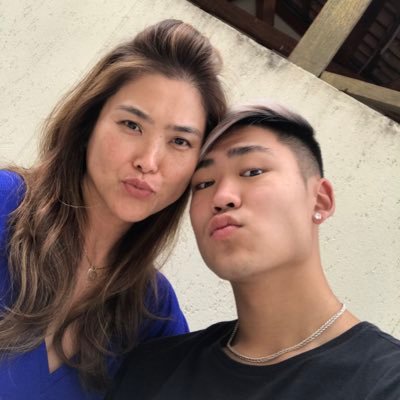 maedoinsani's profile picture. 