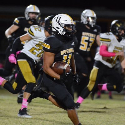 Upperman HS 24’// 5’9 185// ATH 🏃🏾‍♂️🏈// Bench: 330, Squat:525, Clean: 265// 3.0GPA//