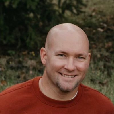 chadgaul's profile picture. iOS developer  👋