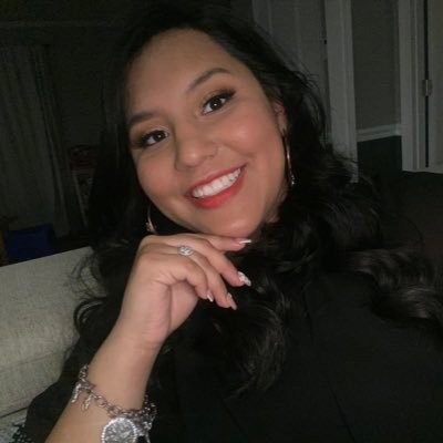 stephfuentes19's profile picture. Vive tus sueños que nadie está para juzgarte